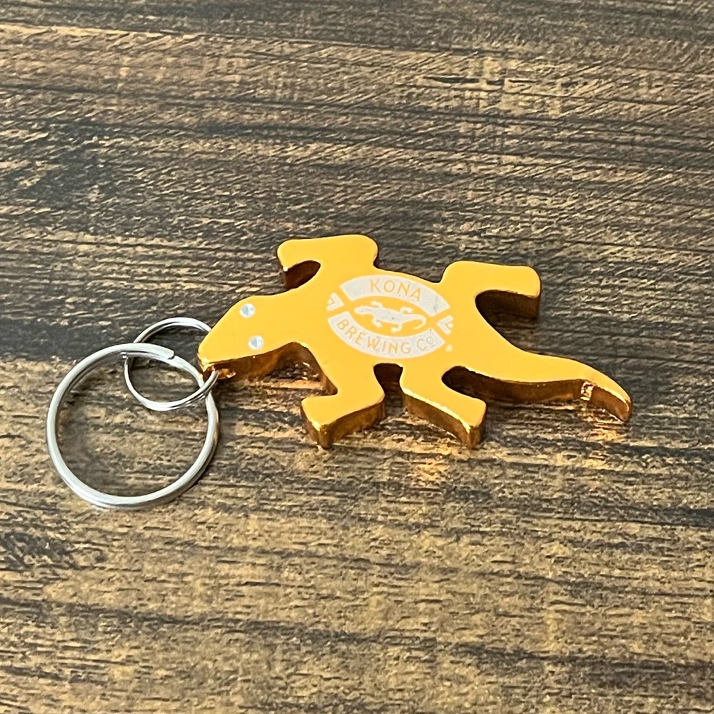 New ~ Kona Brewing Co ~ Orange ~ Gecko Key Chain Bottle Opener Lizard Beer